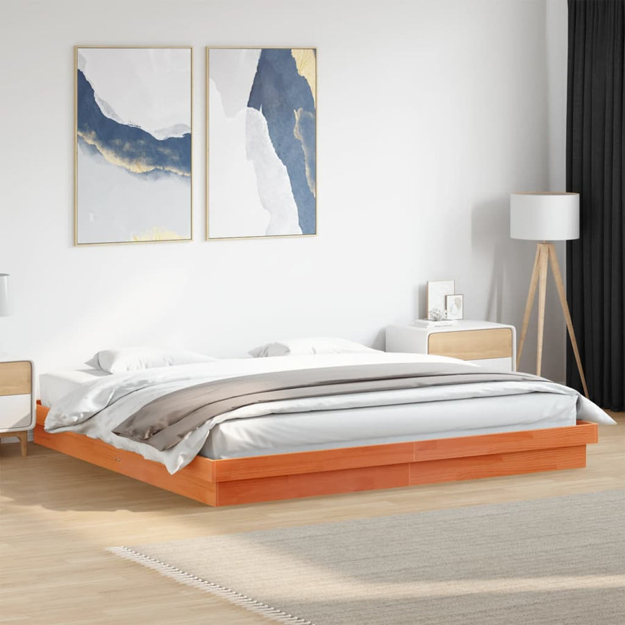 Bedframe Met Led Massief Grenenhout Wasbruin 200X200 Cm