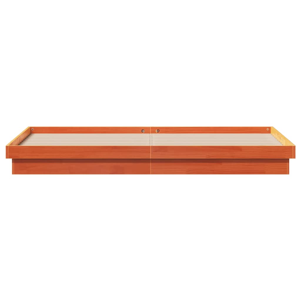 Bedframe Met Led Massief Grenenhout Wasbruin 200X200 Cm
