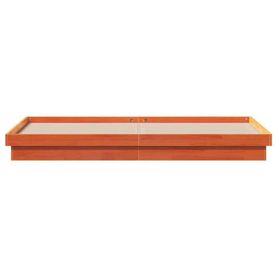 Bedframe Met Led Massief Grenenhout Wasbruin 200X200 Cm