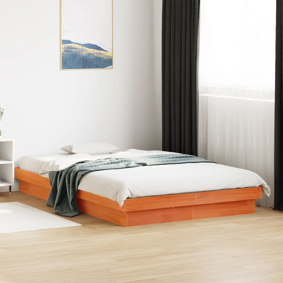 Bedframe Met Led Massief Grenenhout Wasbruin 135X190 Cm