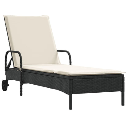 Ligbed met wielen en kussen poly rattan zwart