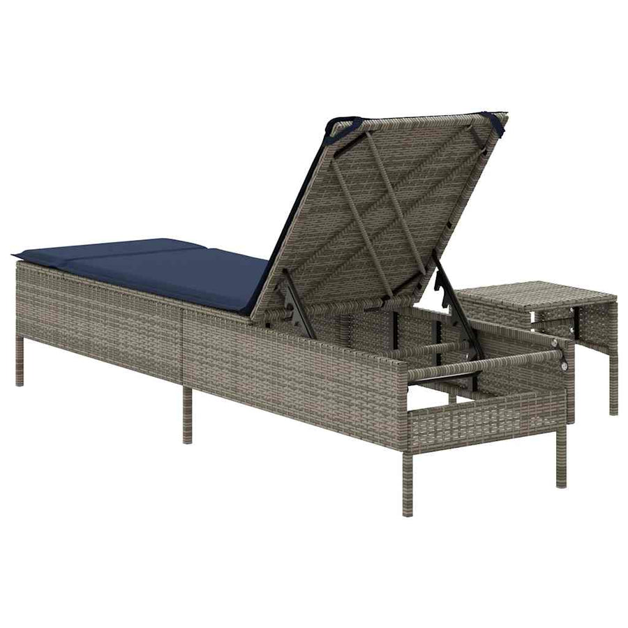 Ligstoel met tafel en kussen, grijs polyrotan
