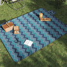 Picnic blanket foldable waves 200x150 cm velvet blue