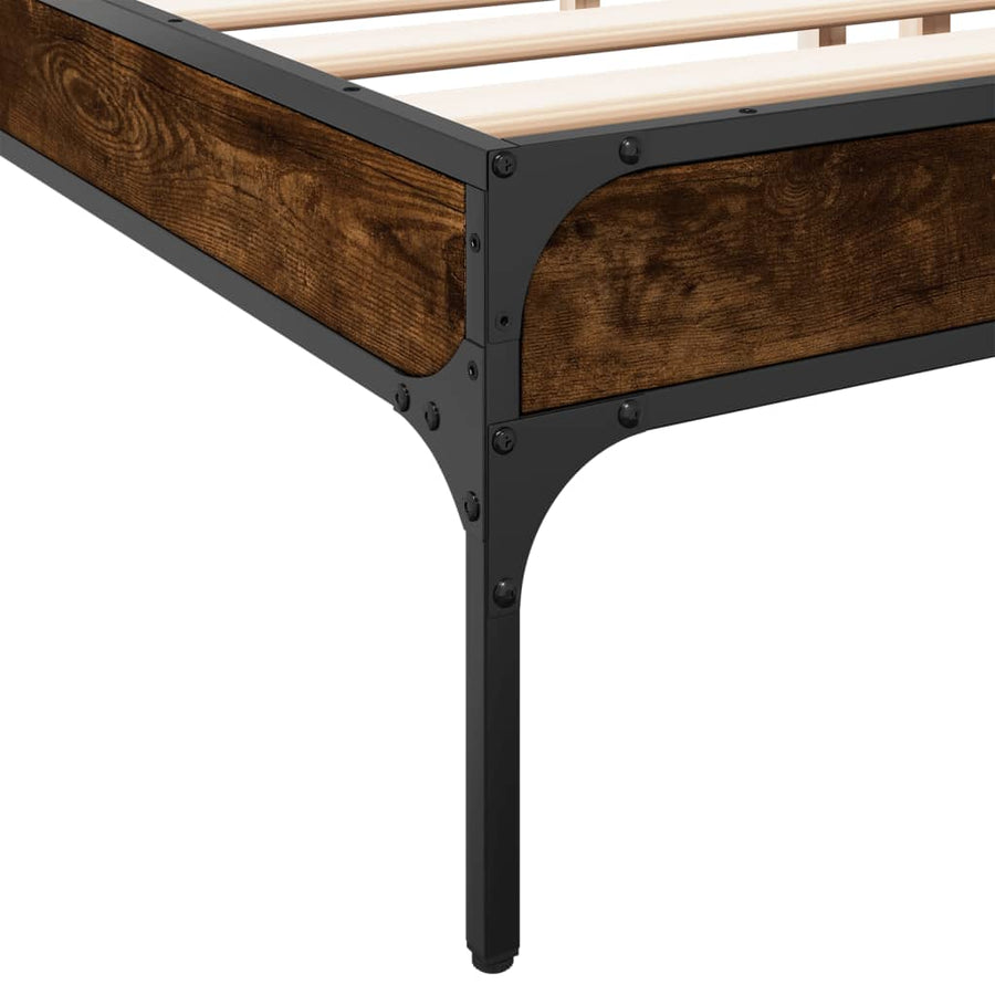 Bedframe bewerkt hout metaal gerookt eikenkleurig 200x200 cm