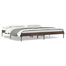 Bedframe bewerkt hout metaal bruin eikenkleur 200x200 cm