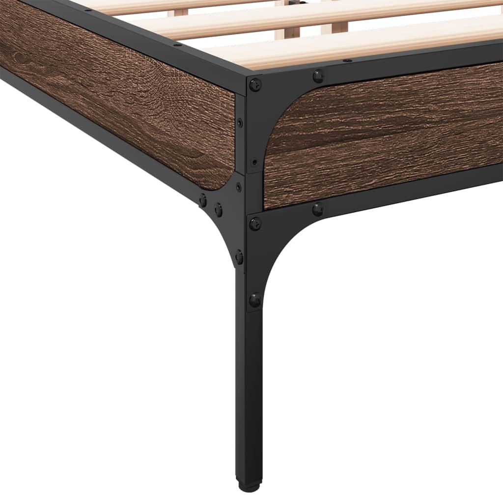 Bedframe bewerkt hout metaal bruin eikenkleur 140x200 cm