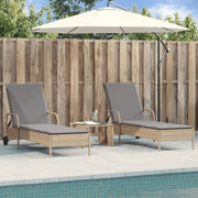 Ligstoelen 2 st poly rattan beige verstelbaar