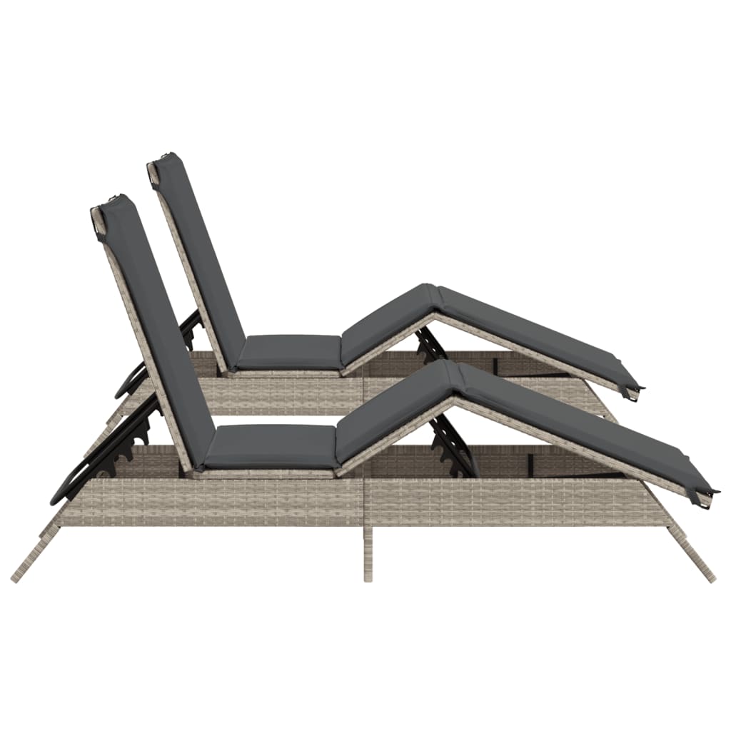 Ligstoelen 2 st met kussen poly rattan lichtgrijs