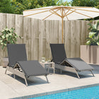 Ligstoelen 2 stuks poly rattan lichtgrijs verstelbaar