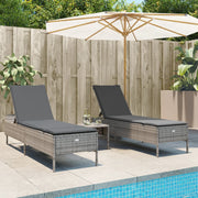 Ligstoelen 2 stuks poly rattan grijs met kussens