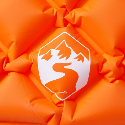 Kampeermatras met geïntegreerd kussen opblaasbaar oranje