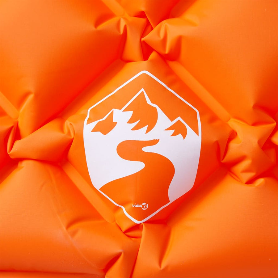 Kampeermatras met geïntegreerd kussen opblaasbaar oranje