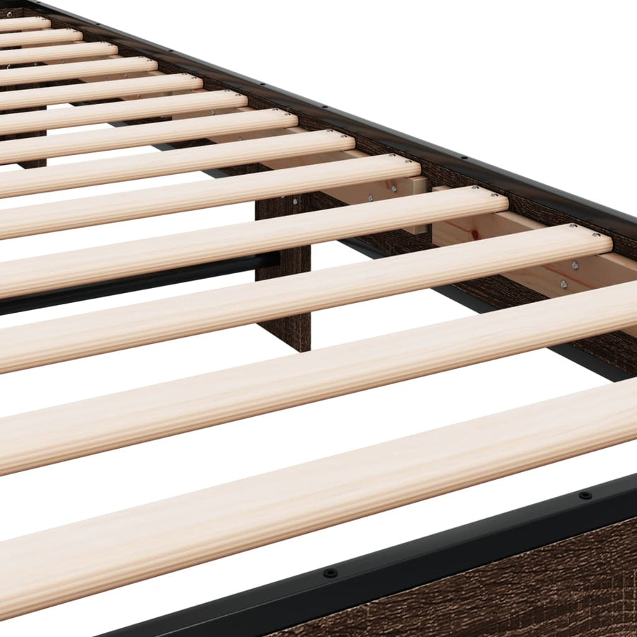 Bedframe bewerkt hout en metaal bruin eikenkleurig 90x190 cm