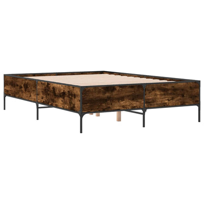 Bedframe bewerkt hout metaal gerookt eikenkleurig 140x190 cm
