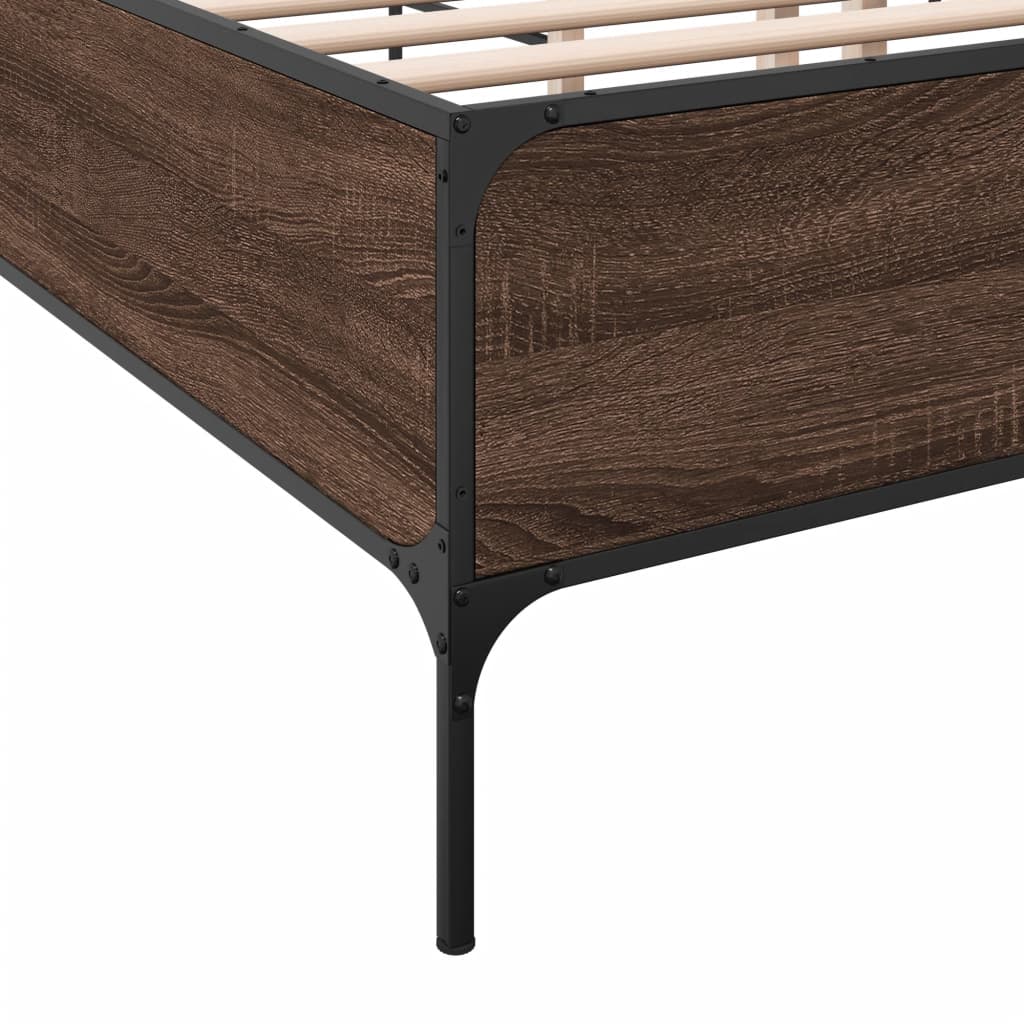 Bedframe bewerkt hout metaal bruin eikenkleur 140x190 cm