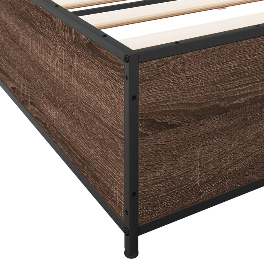 Bedframe bewerkt hout metaal bruin eikenkleur 200x200 cm