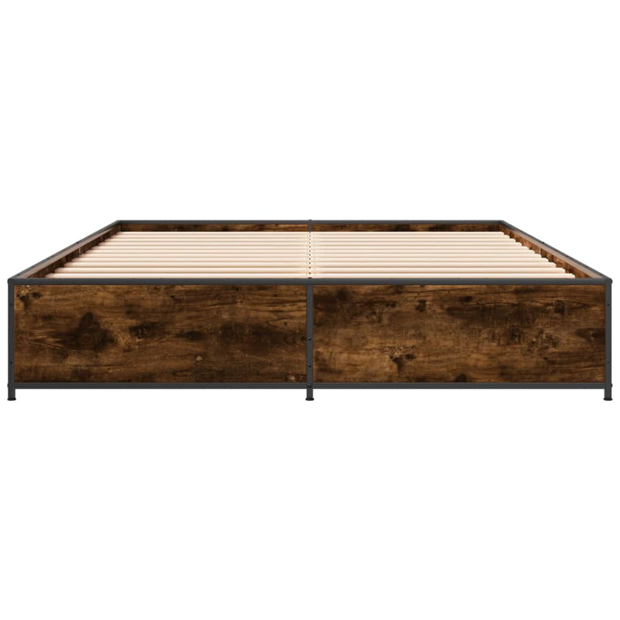 Bedframe bewerkt hout metaal gerookt eikenkleurig 135x190 cm