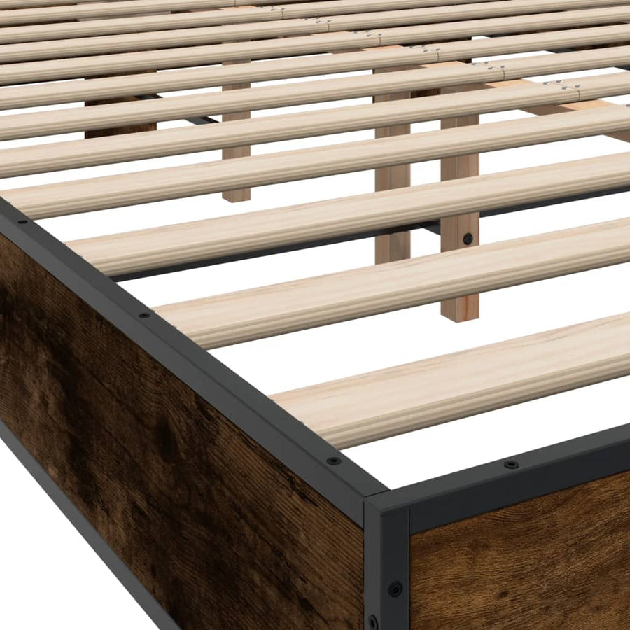 Bedframe bewerkt hout metaal gerookt eikenkleurig 135x190 cm