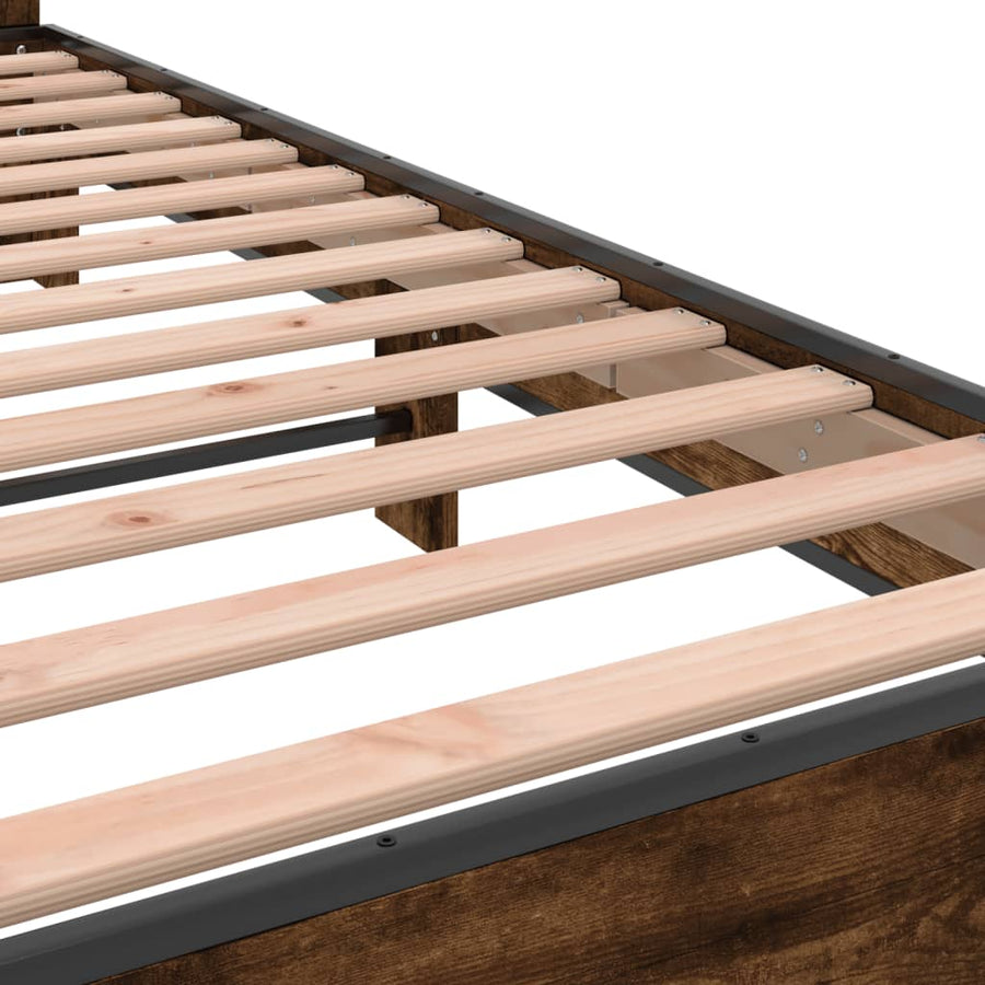 Bedframe bewerkt hout metaal gerookt eikenkleurig 140x200 cm