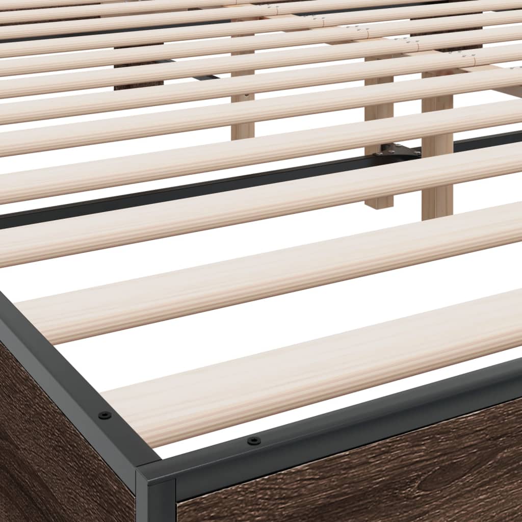Bedframe bewerkt hout metaal bruin eikenkleur 200x200 cm