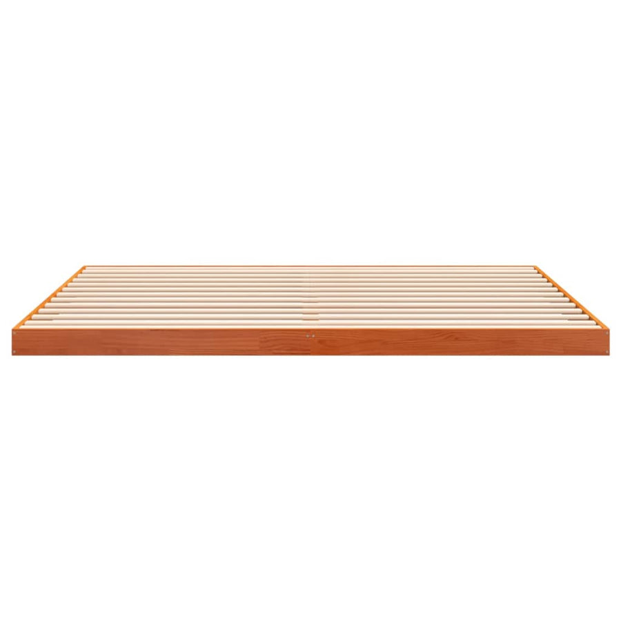 Bedframe massief grenenhout wasbruin 200x200 cm