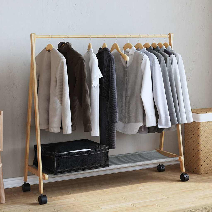 Kledingrek met schappen en wielen 106x34x106,5 cm bamboe