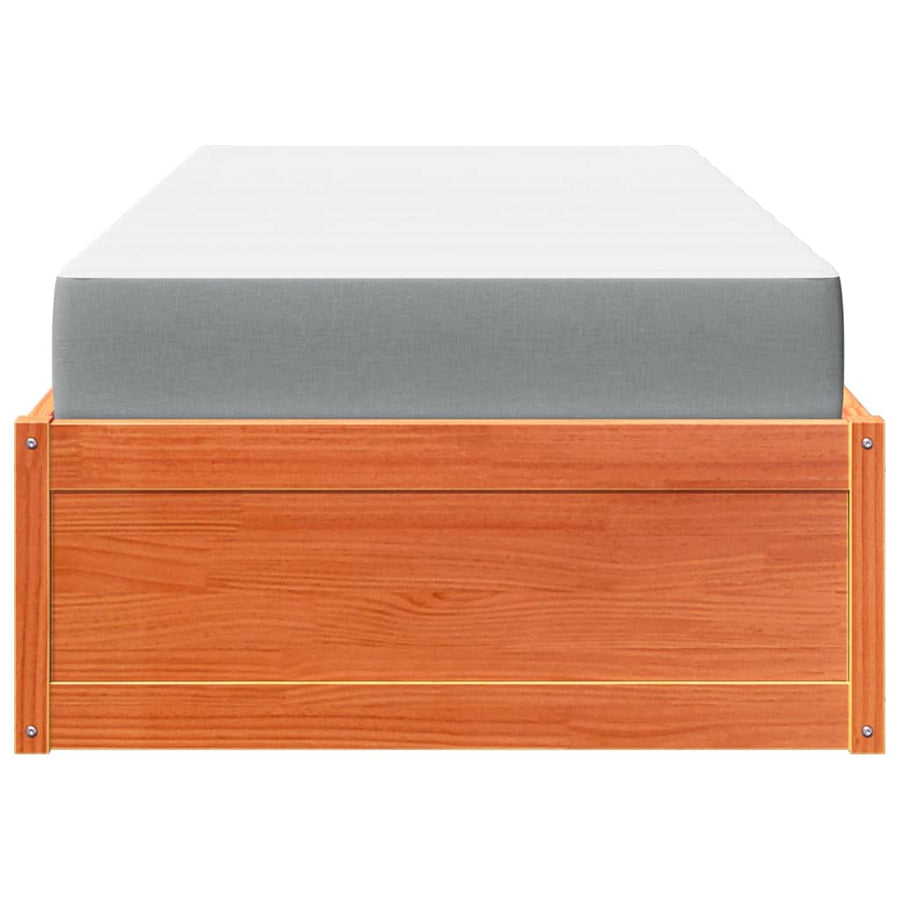 Bed met matras massief grenenhout wasbruin 100x200 cm