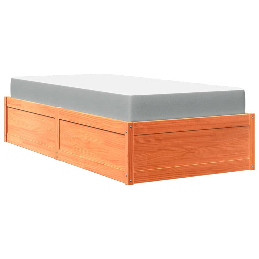 Bed met matras massief grenenhout wasbruin 90x200 cm
