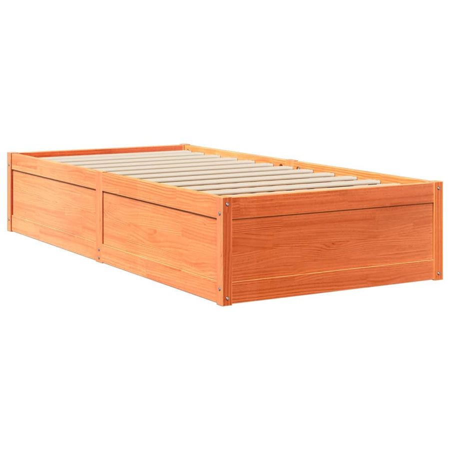 Bed met matras massief grenenhout wasbruin 90x200 cm