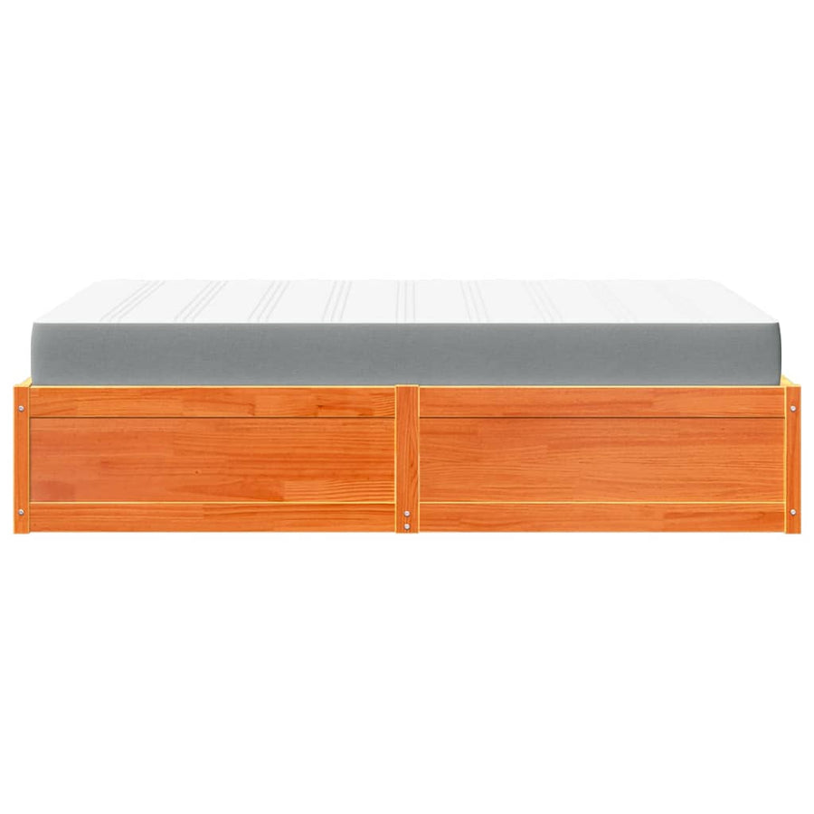 Bed met matras massief grenenhout wasbruin 140x190 cm