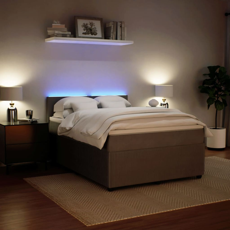 Boxspring met matras fluweel lichtgrijs 140x200 cm