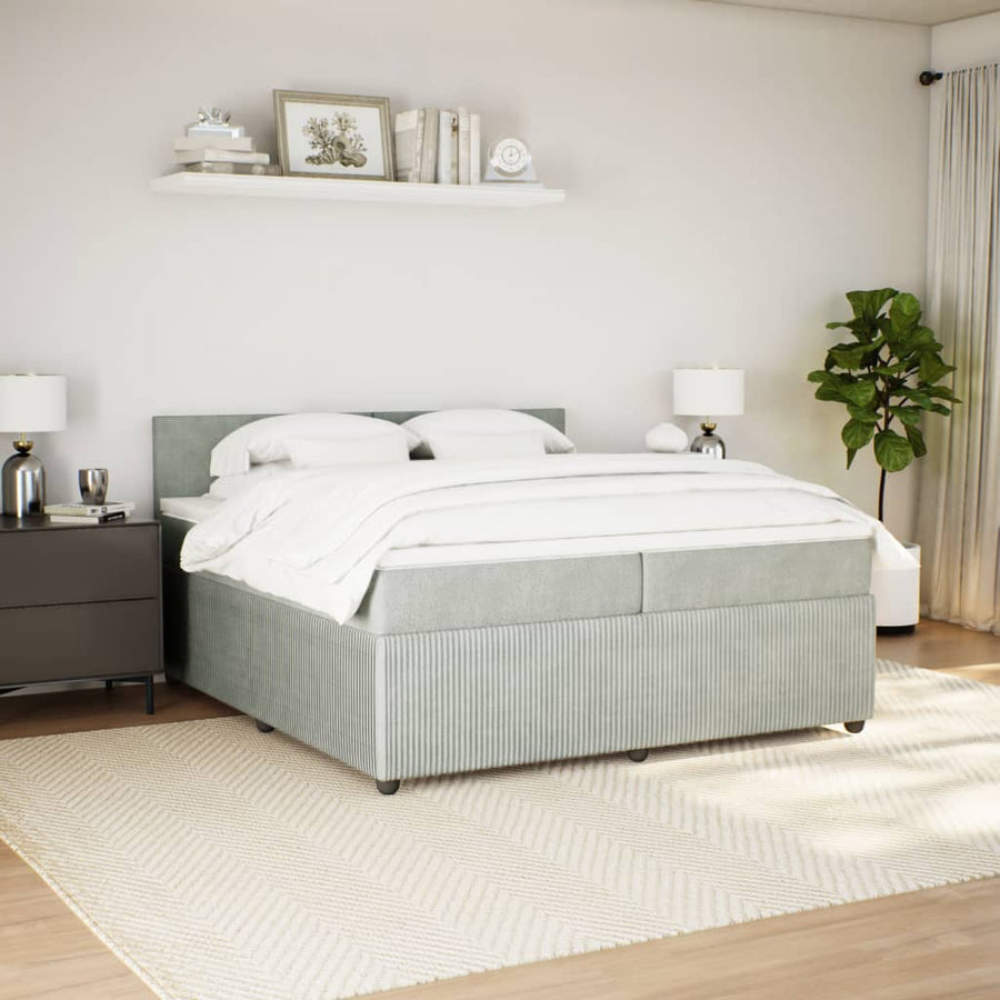 Boxspring met matras fluweel lichtgrijs 200x200 cm
