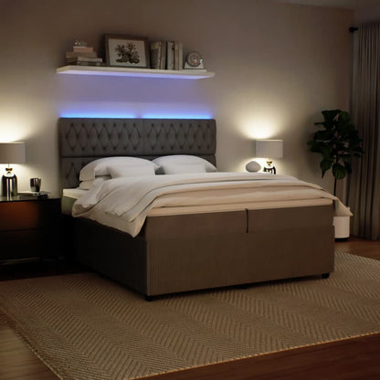 Boxspring met matras fluweel lichtgrijs 200x200 cm