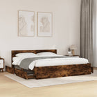 Bedframe 180x200 cm bewerkt hout gerookt eiken met hoofdeinde
