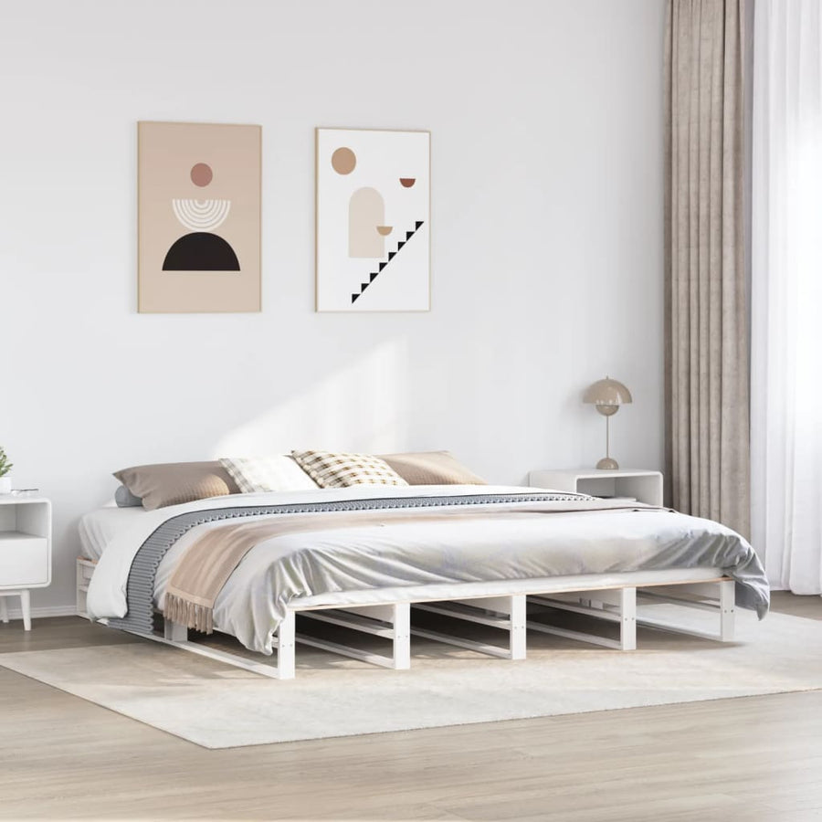 Bedframe massief grenenhout wit 200x200 cm