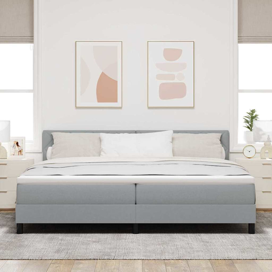 Boxspringbed met matras Lichtgrijs 200 x 200 cm Stof