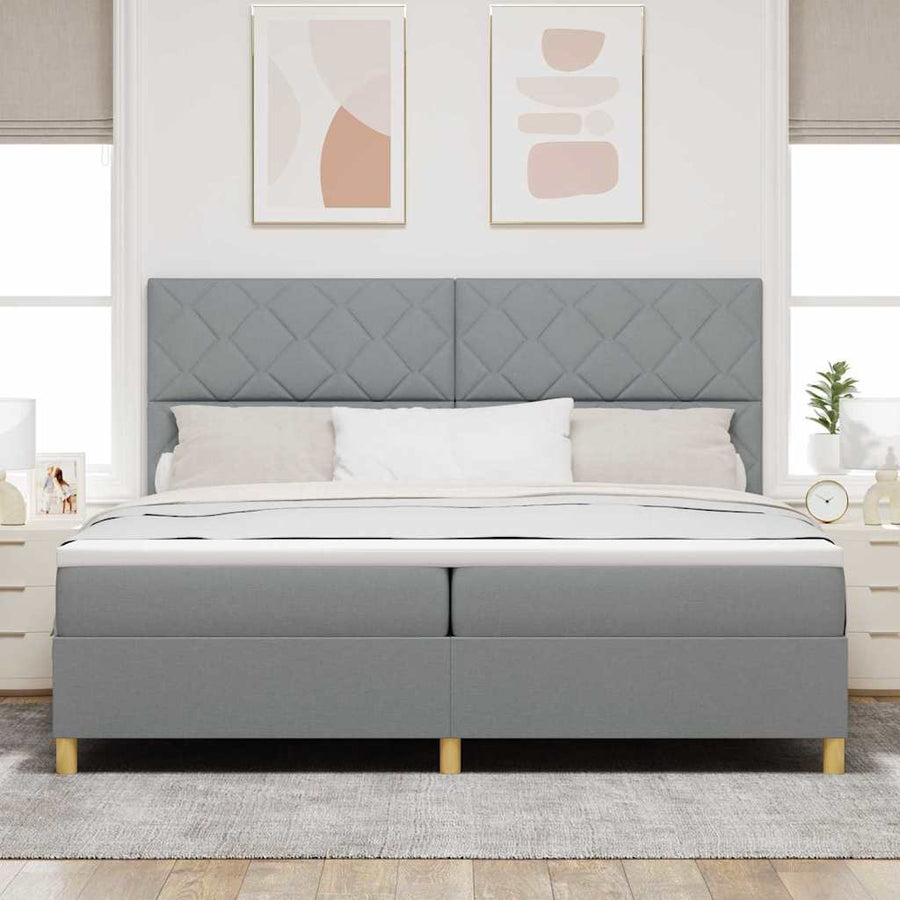 Boxspringbed met matras Lichtgrijs 200 x 200 cm Stof