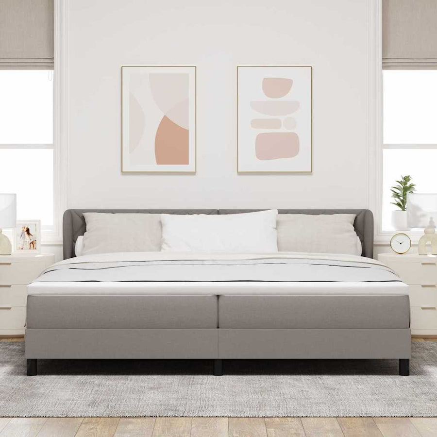Boxspringbed met matras met hoofdeinde Taupe 200 x 200 cm Stof