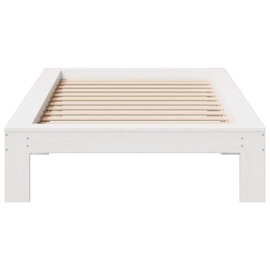 Bedframe zonder matras massief grenenhout wit 140x200 cm