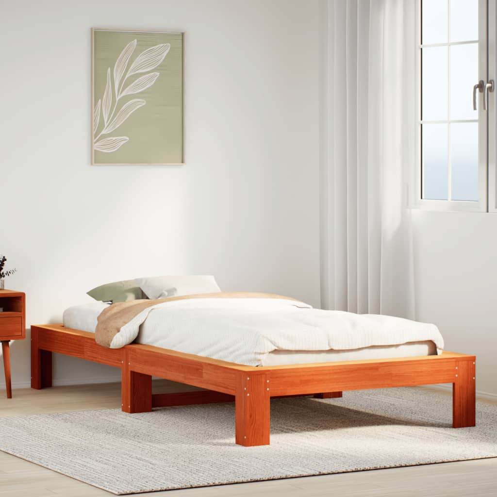 Bedframe zonder matras massief grenenhout wasbruin 90x200 cm