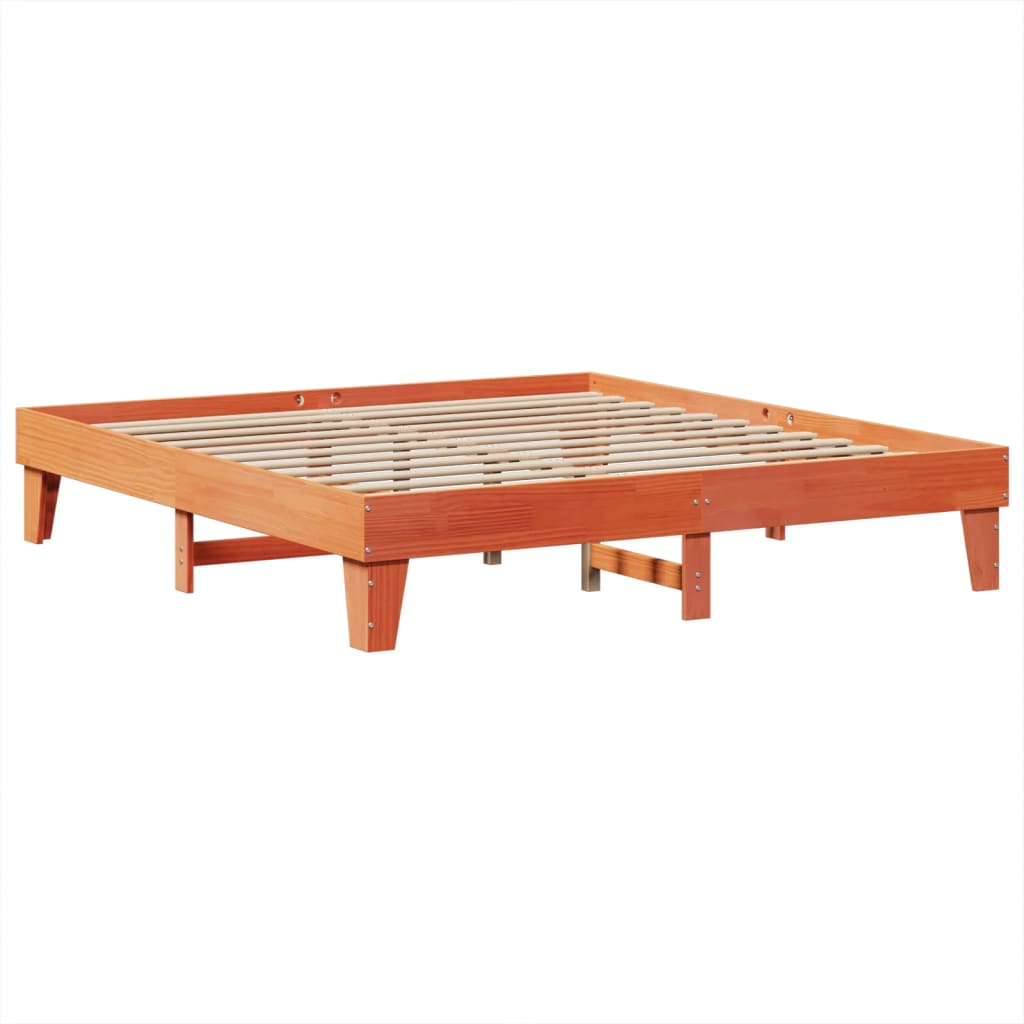 Bedframe zonder matras massief grenenhout wasbruin 200x200 cm