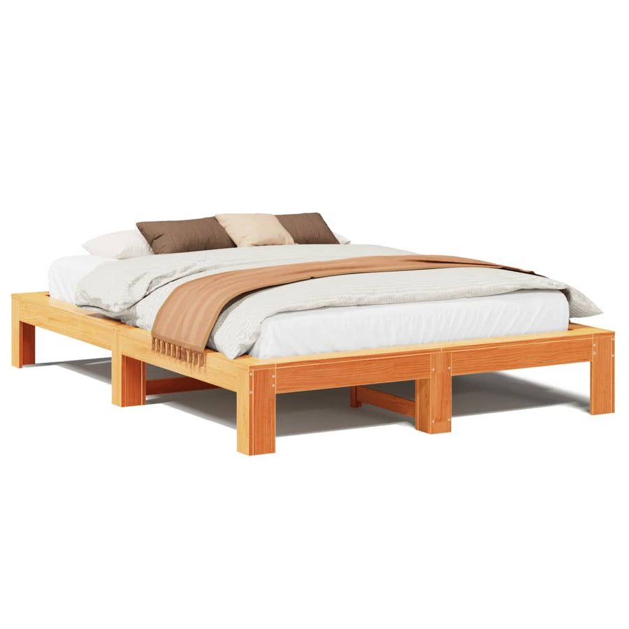 Bedframe zonder matras massief grenenhout wasbruin 140x200 cm
