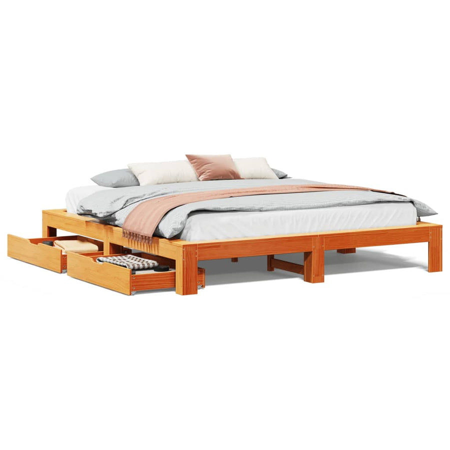 Bedframe zonder matras massief grenenhout wasbruin 200x200 cm