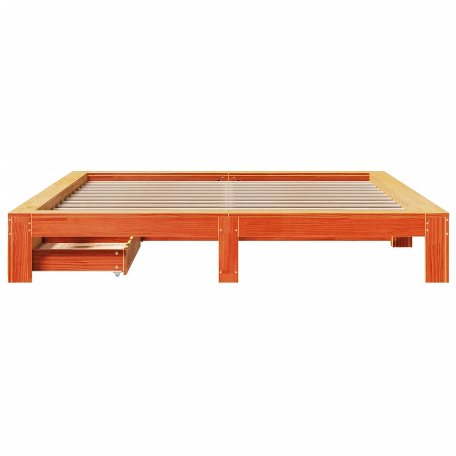 Bedframe zonder matras massief grenenhout wasbruin 200x200 cm
