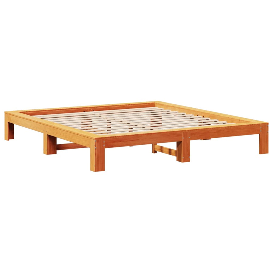 Bedframe zonder matras massief grenenhout wasbruin 140x200 cm