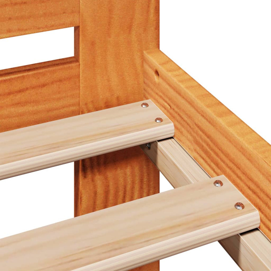 Bedframe zonder matras massief grenenhout wasbruin 200x200 cm