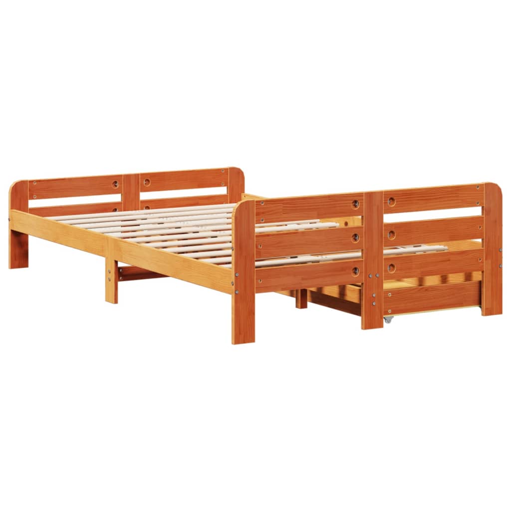Bedframe zonder matras massief grenenhout wasbruin 135x190 cm
