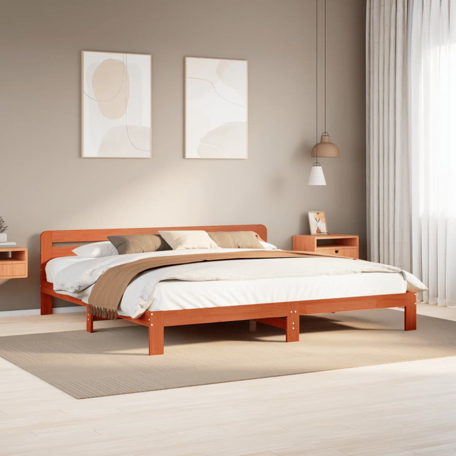 Bedframe zonder matras massief grenenhout wasbruin 200x200 cm