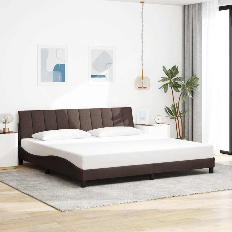 Bedframe zonder matras stof donkerbruin 200x200 cm