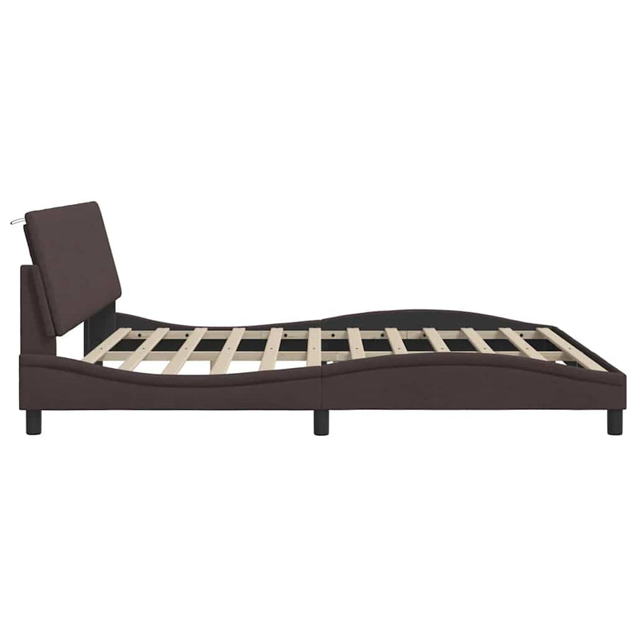 Bedframe zonder matras stof donkerbruin 200x200 cm